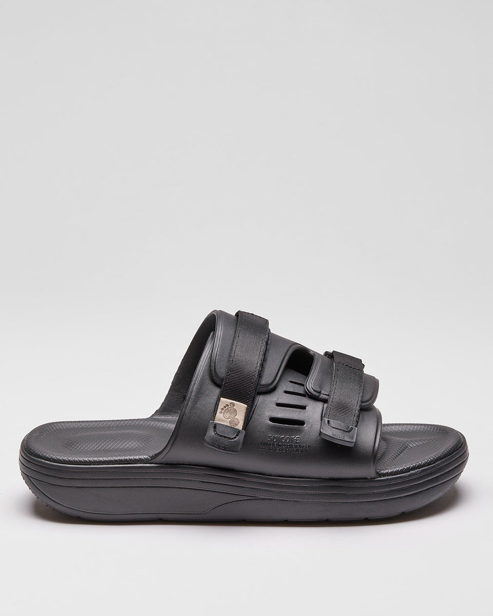 【関税込み】Suicoke ブラック＆イエロー MOTO-JC01 サンダル OG-INJ-01-Black-V1_1200x1200.